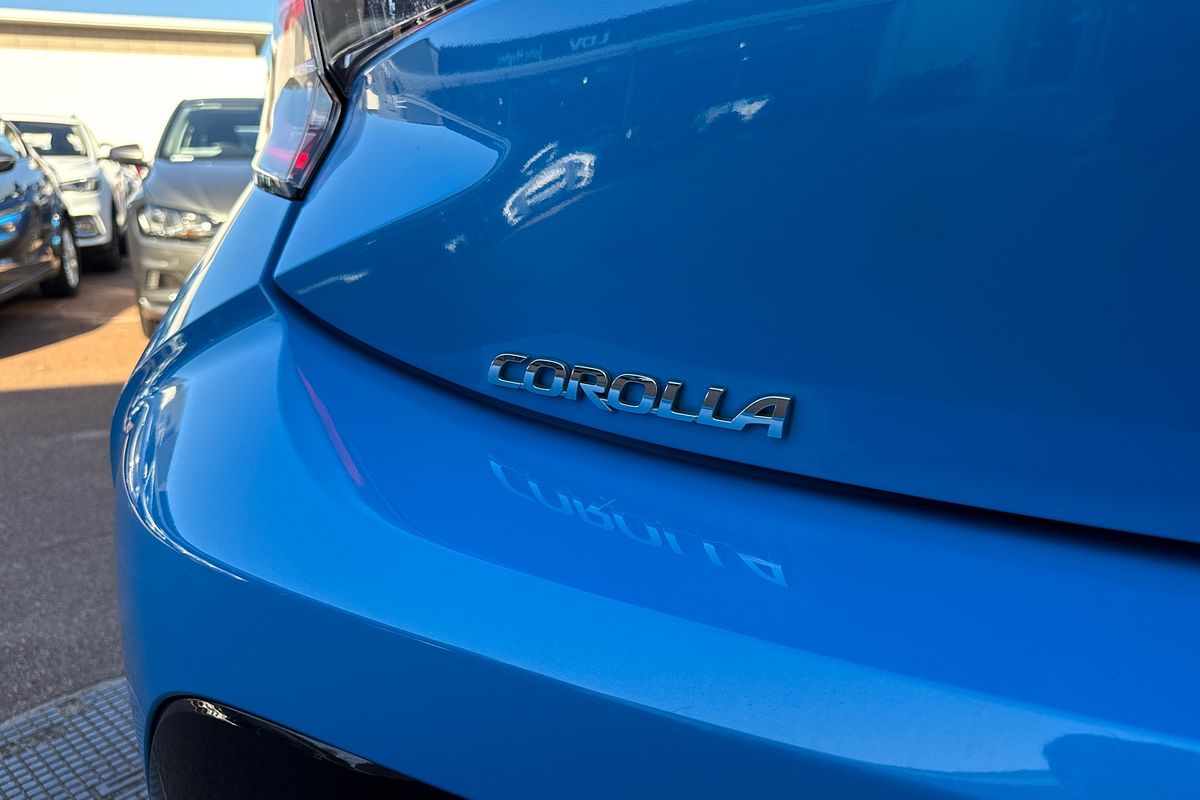 2018 Toyota Corolla Ascent Sport MZEA12R
