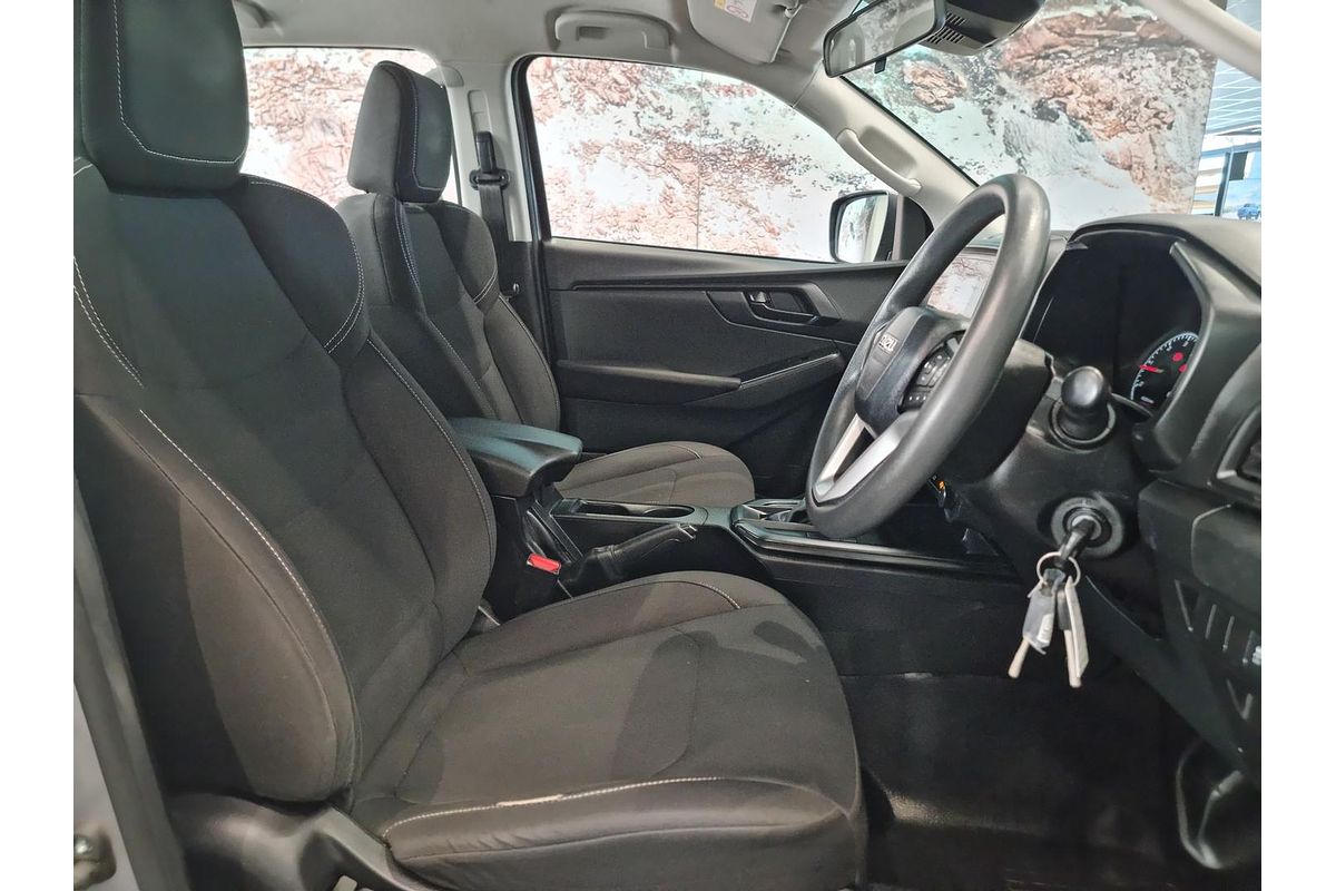 2023 Isuzu D-MAX SX 4X4