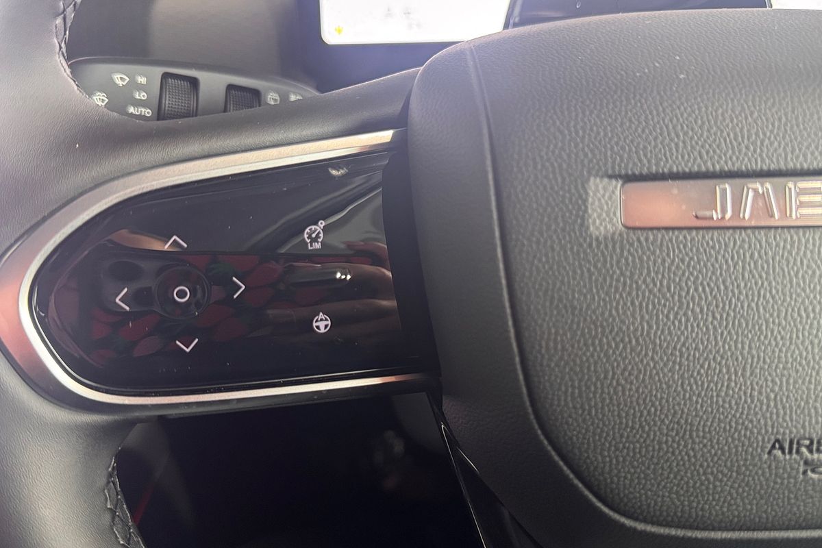 2025 Jaecoo J7 SHS Summit