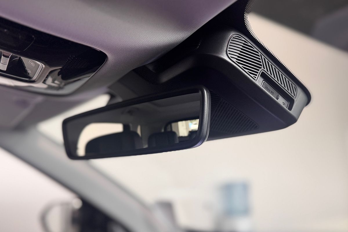 2025 Jaecoo J7 SHS Summit