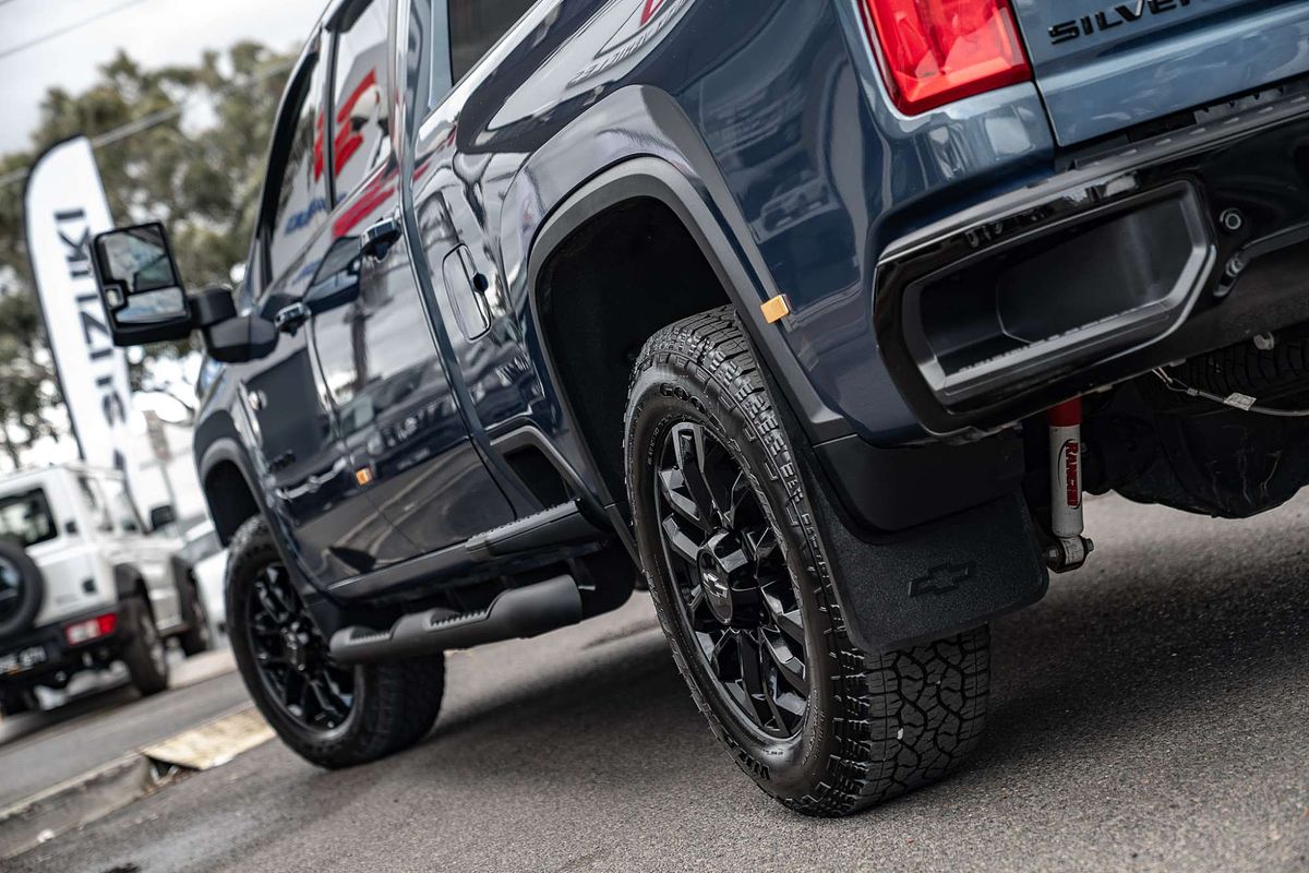 2025 Chevrolet Silverado HD LTZ Premium W/Tech Pack T1 4X4