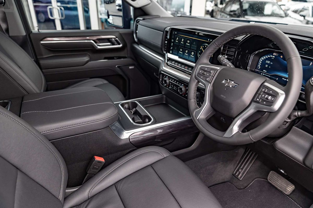 2025 Chevrolet Silverado HD LTZ Premium W/Tech Pack T1 4X4