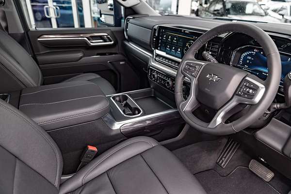 2025 Chevrolet Silverado HD LTZ Premium W/Tech Pack T1 4X4