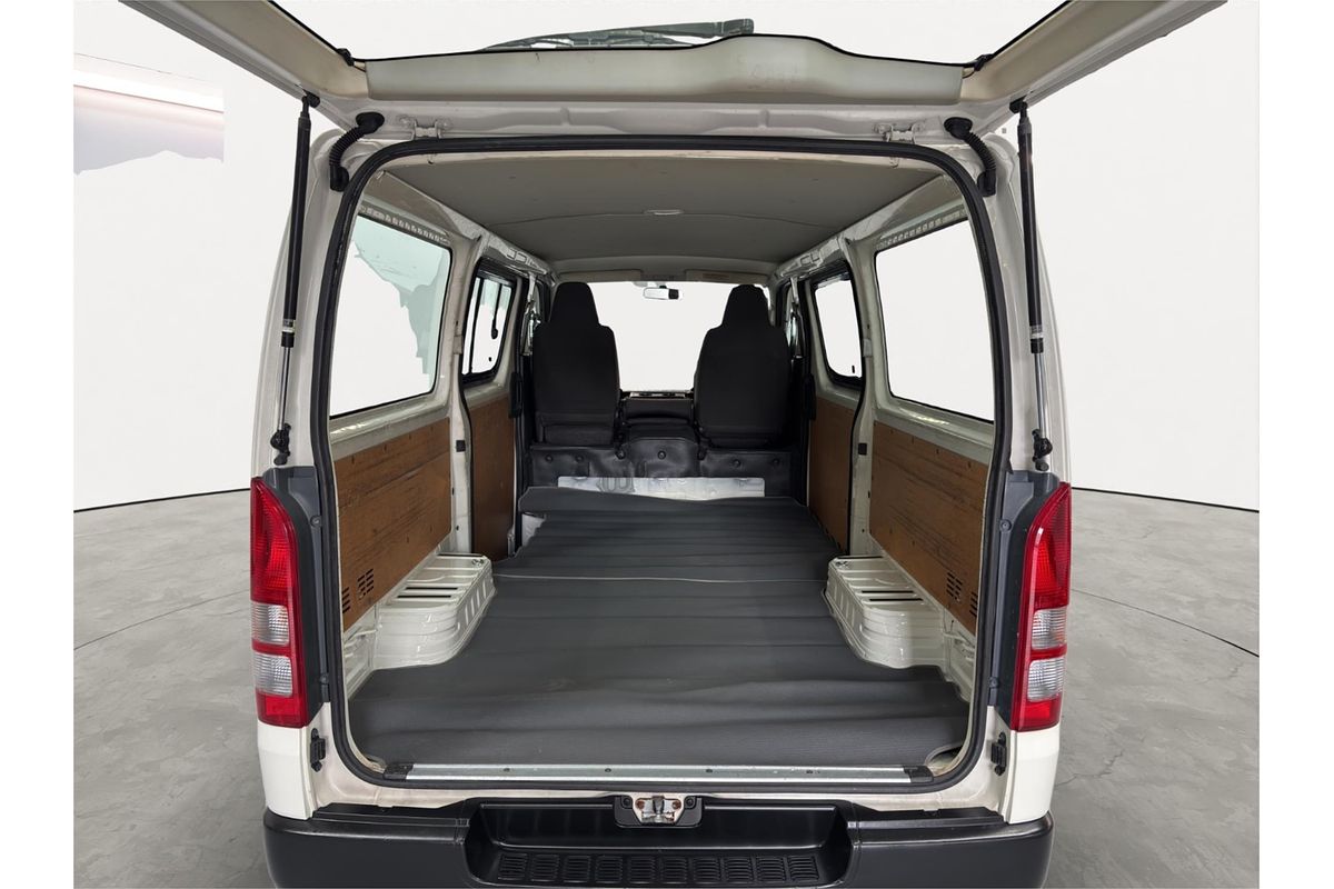 2010 Toyota Hiace