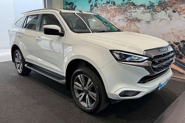 2024 Isuzu MU-X LS-T