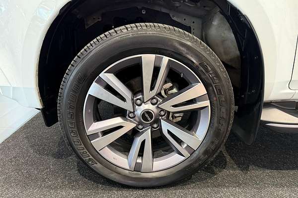2024 Isuzu MU-X LS-T