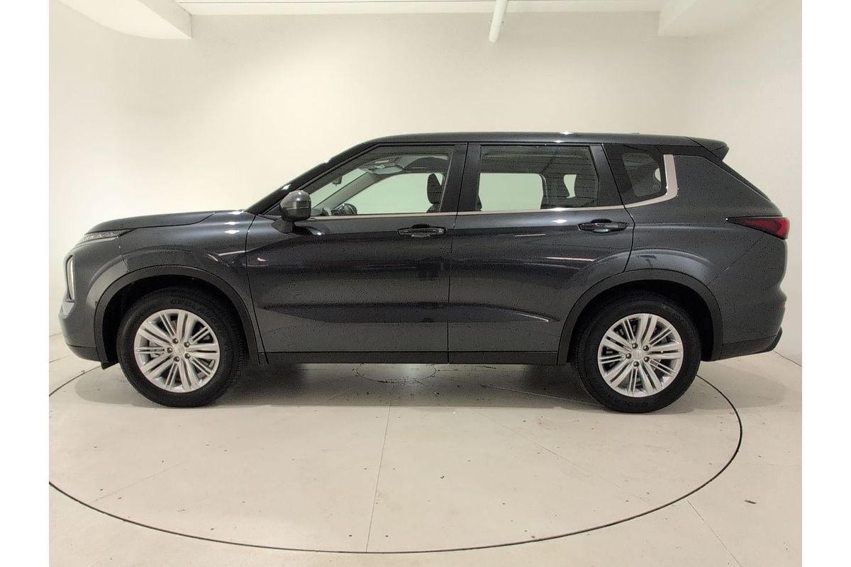 2024 Mitsubishi Outlander ES ZM