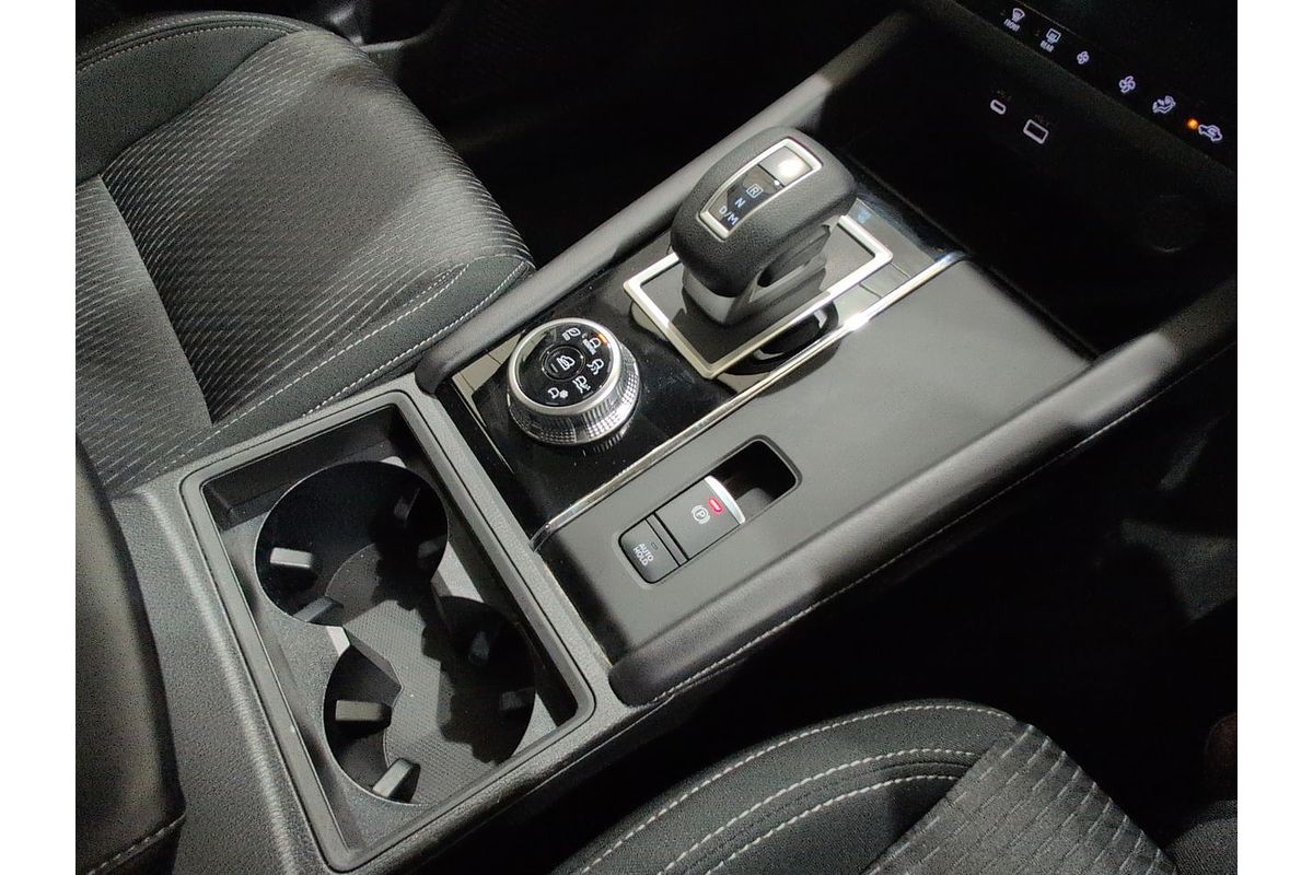 2024 Mitsubishi Outlander ES ZM