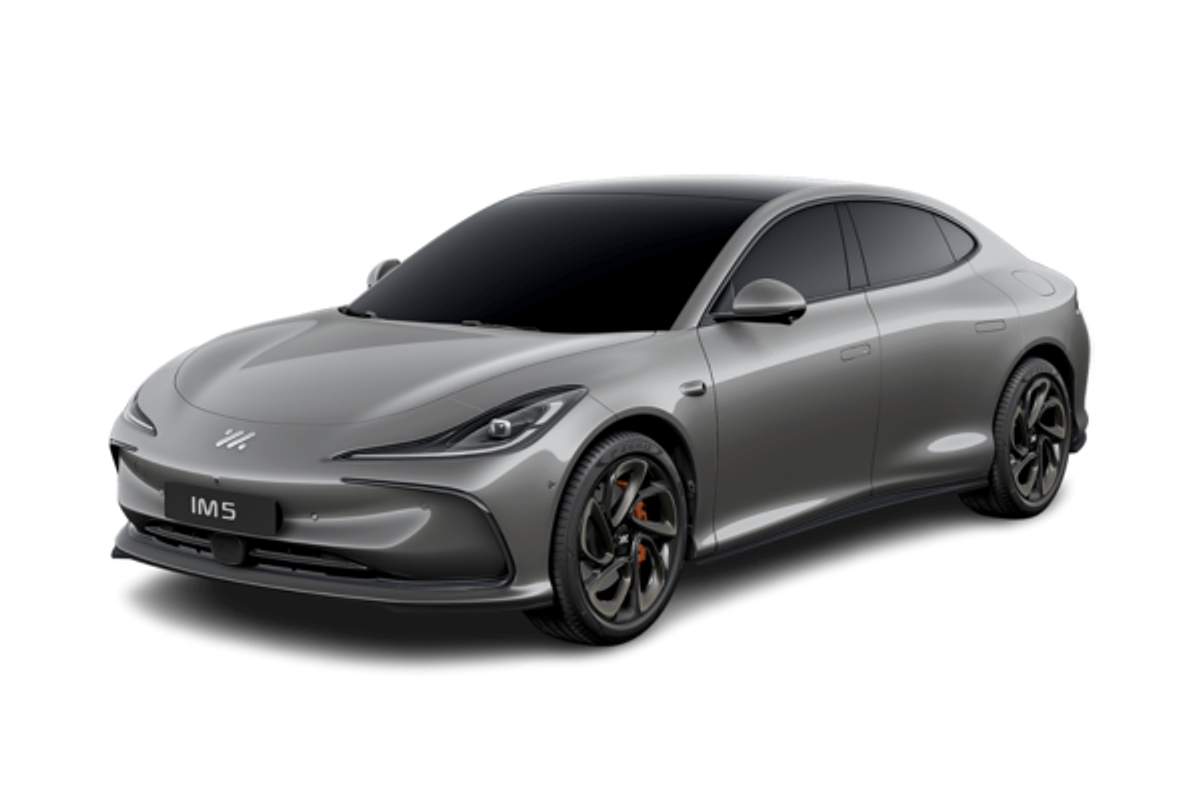 2025 MG IM5 Performance P12L