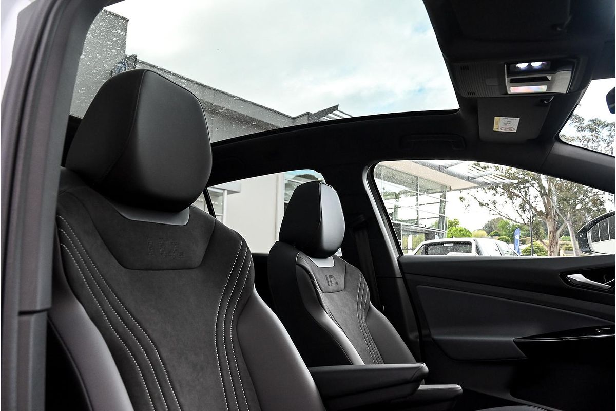 2025 Volkswagen ID.5 Pro E2