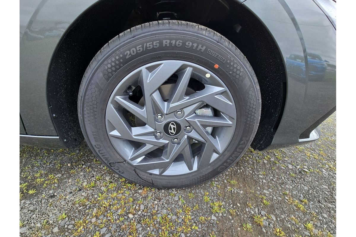 2025 Hyundai i30 Elite Hybrid CN7.V2