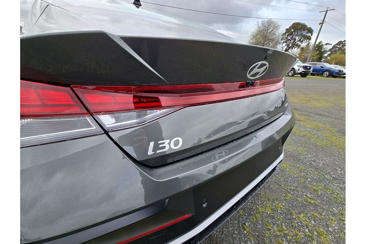 2025 Hyundai i30 Elite Hybrid CN7.V2