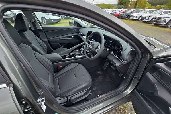 2025 Hyundai i30 Elite Hybrid CN7.V2