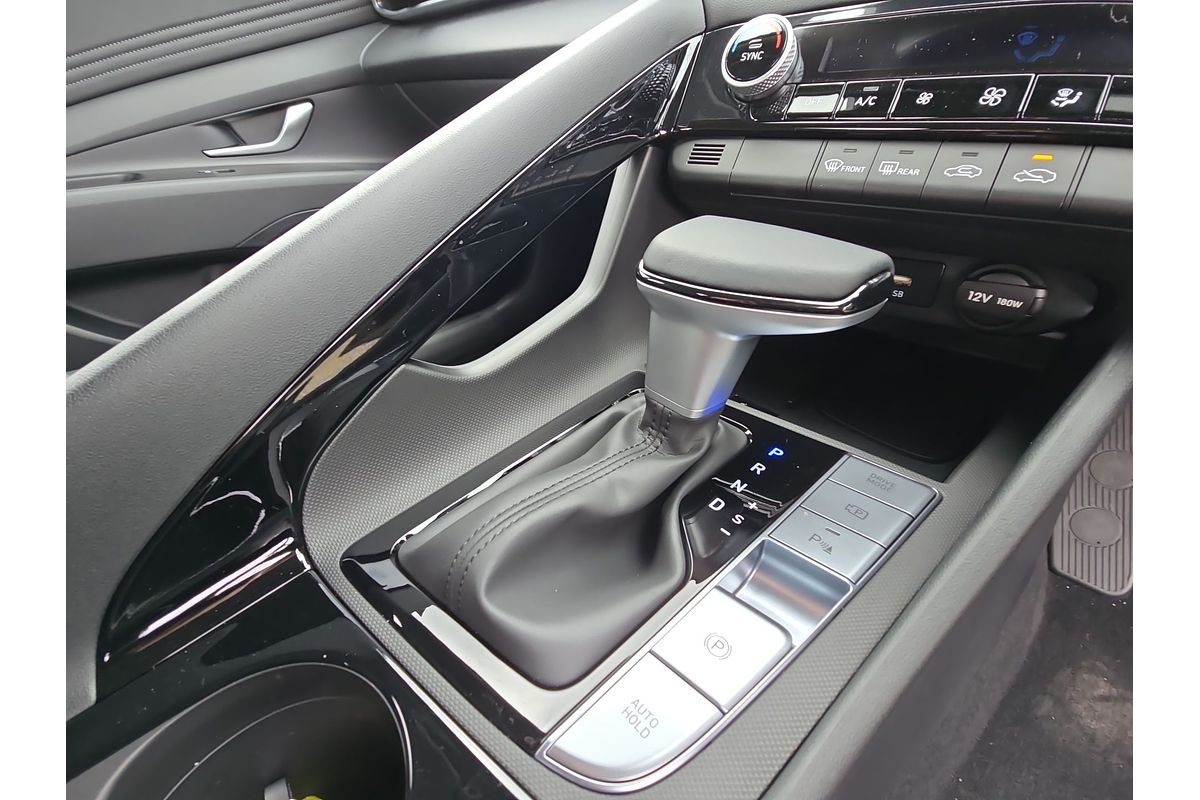 2025 Hyundai i30 Elite Hybrid CN7.V2