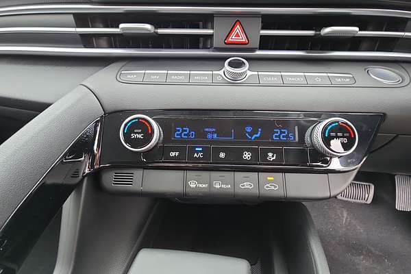 2025 Hyundai i30 Elite Hybrid CN7.V2