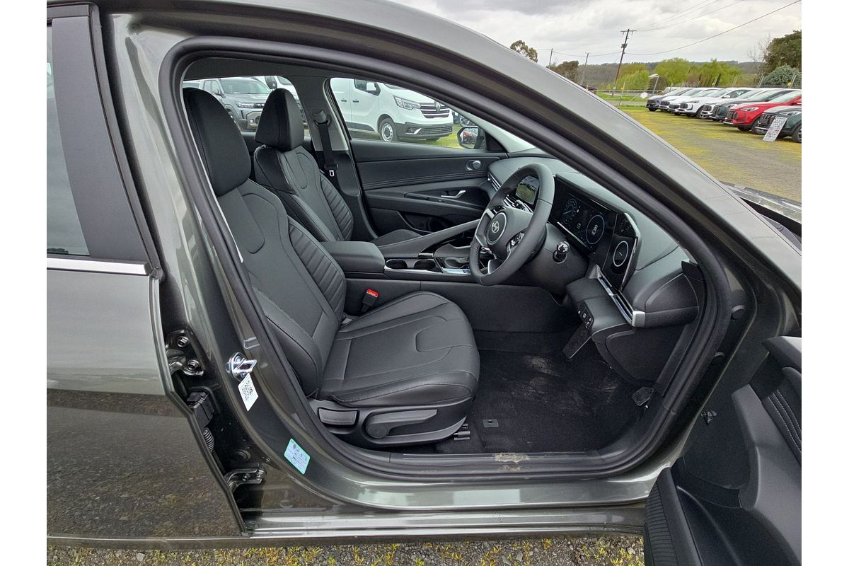 2025 Hyundai i30 Elite Hybrid CN7.V2