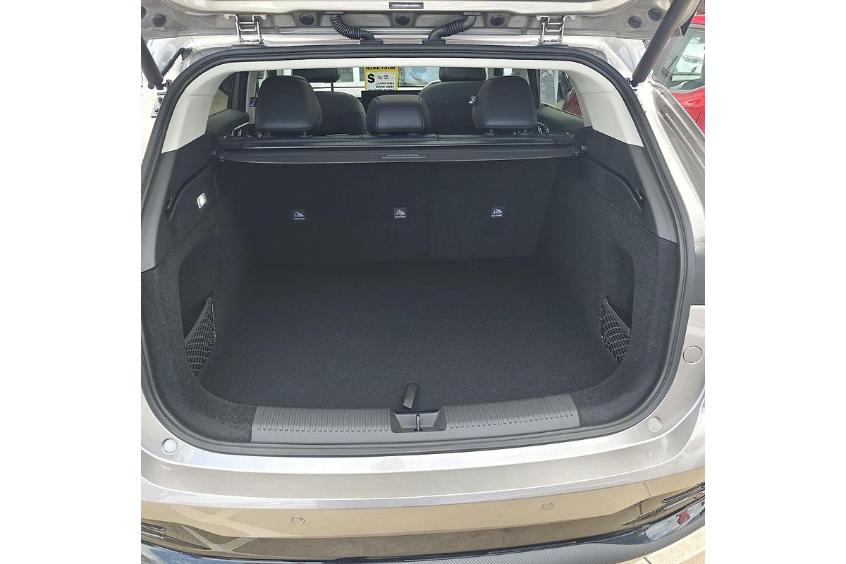 2025 MG HS Super Hybrid Essence AS33P