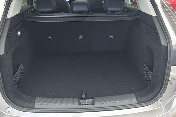 2025 MG HS Super Hybrid Essence AS33P