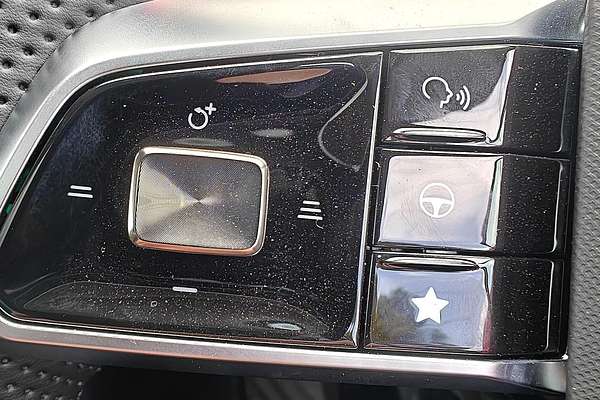 2025 MG HS Super Hybrid Essence AS33P