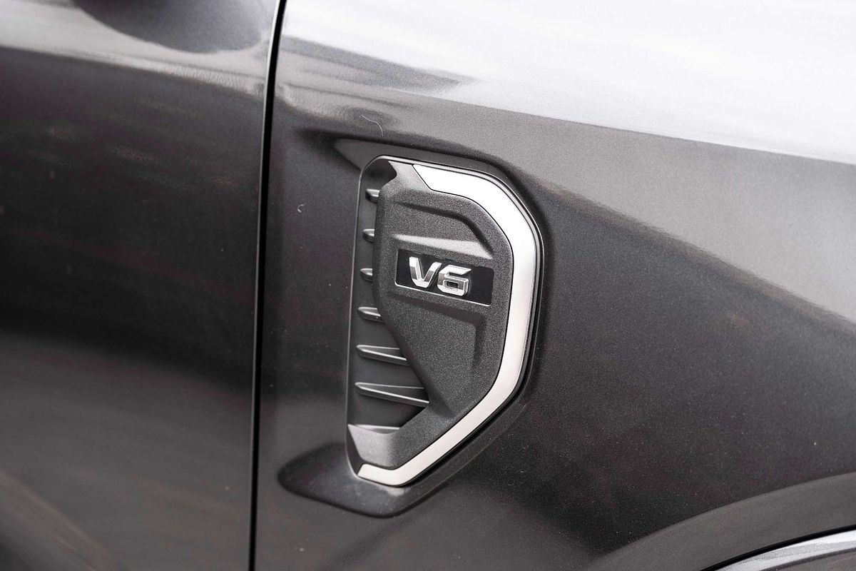 2025 Ford Everest Platinum 3.0L