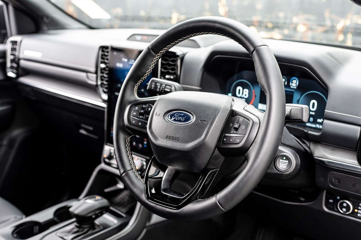 2025 Ford Everest Platinum 3.0L