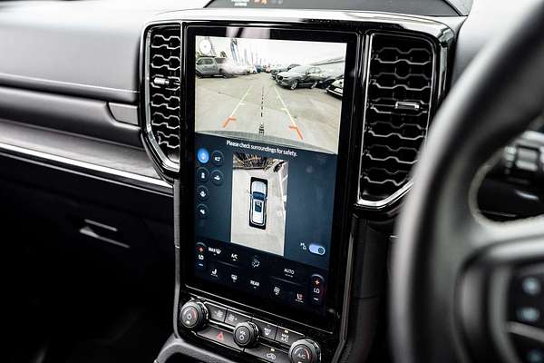 2025 Ford Everest Platinum 3.0L