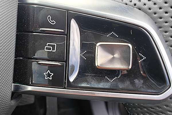 2025 MG HS Super Hybrid Essence AS33P