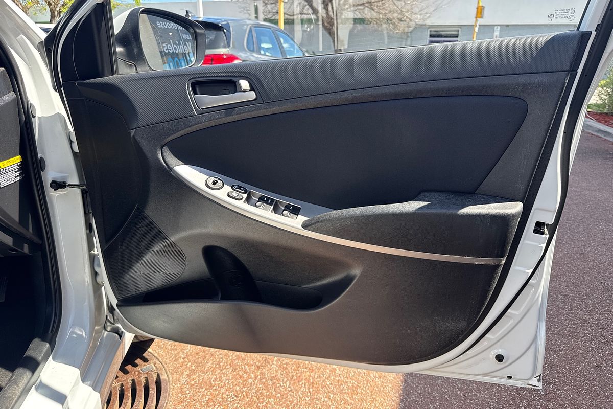 2018 Hyundai Accent Sport RB6