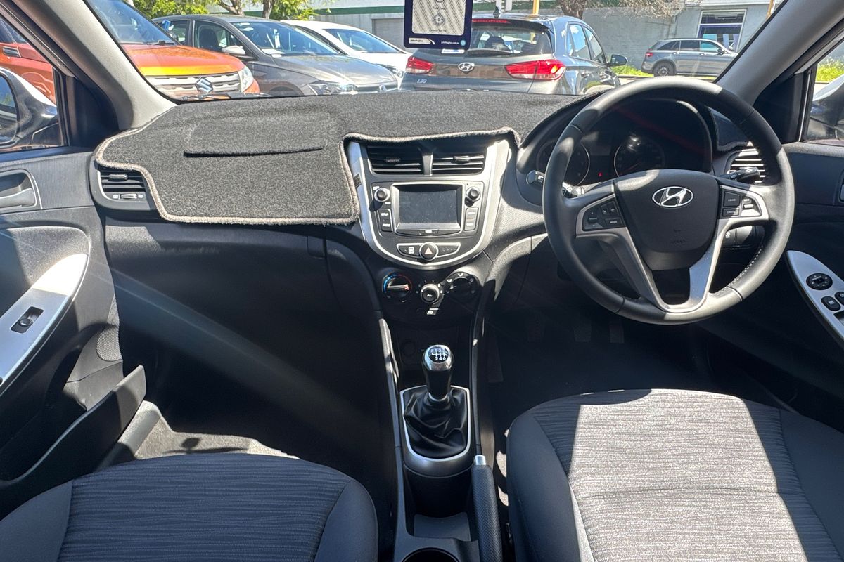 2018 Hyundai Accent Sport RB6