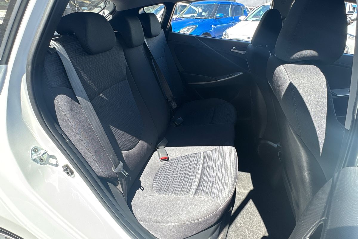 2018 Hyundai Accent Sport RB6