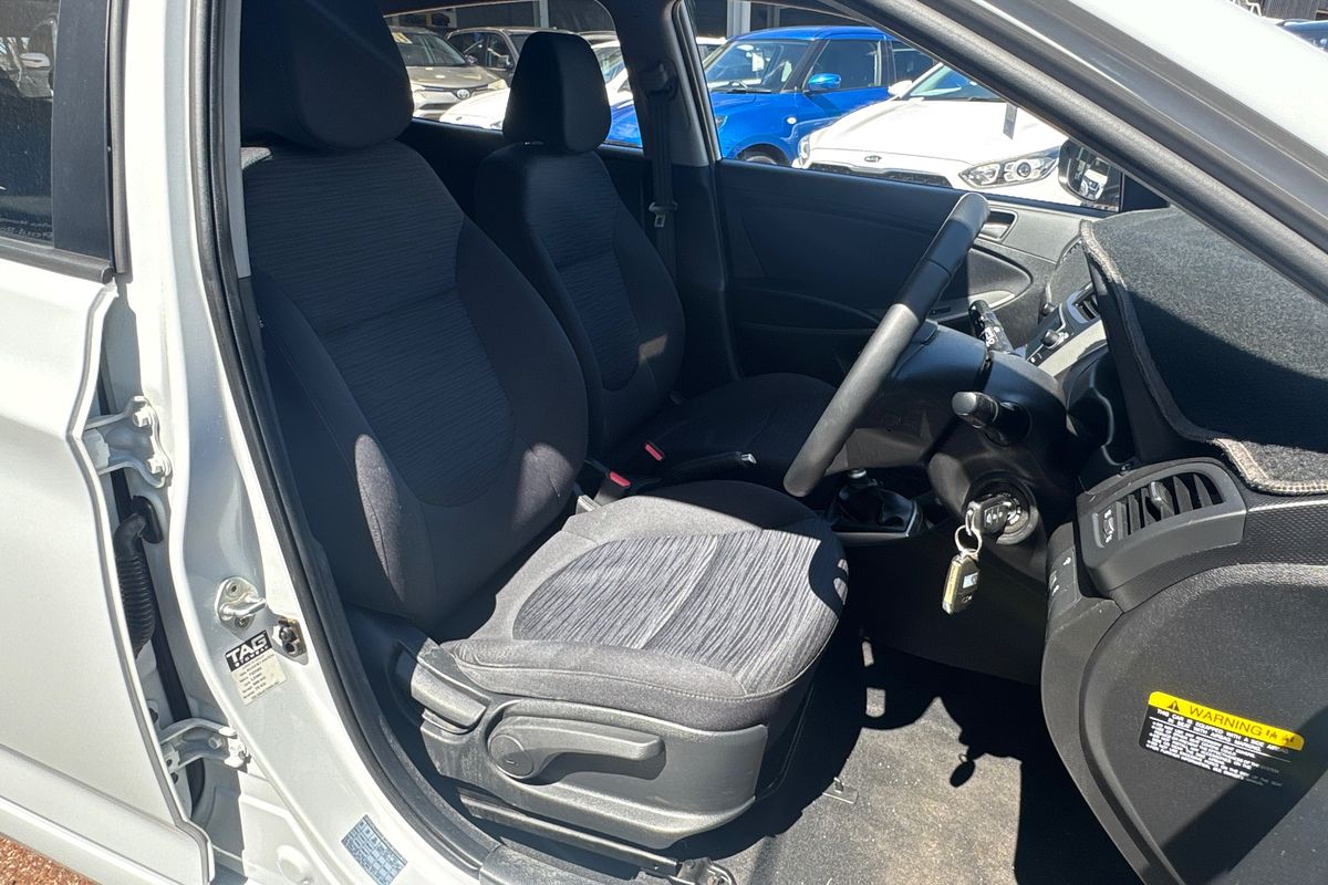 2018 Hyundai Accent Sport RB6