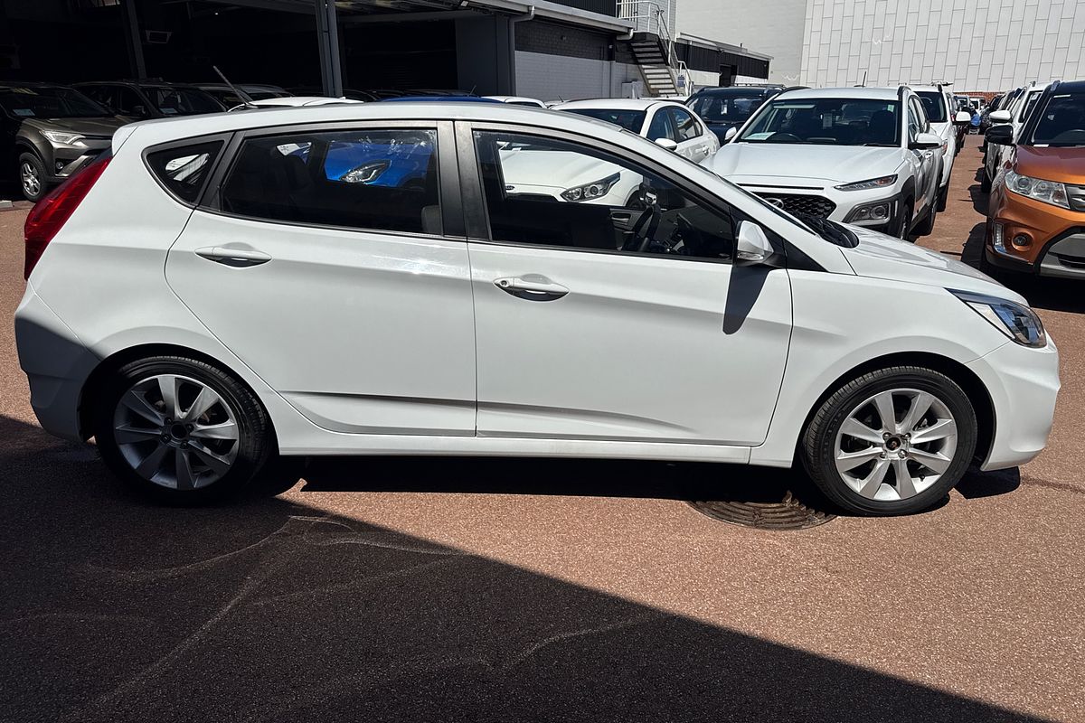 2018 Hyundai Accent Sport RB6