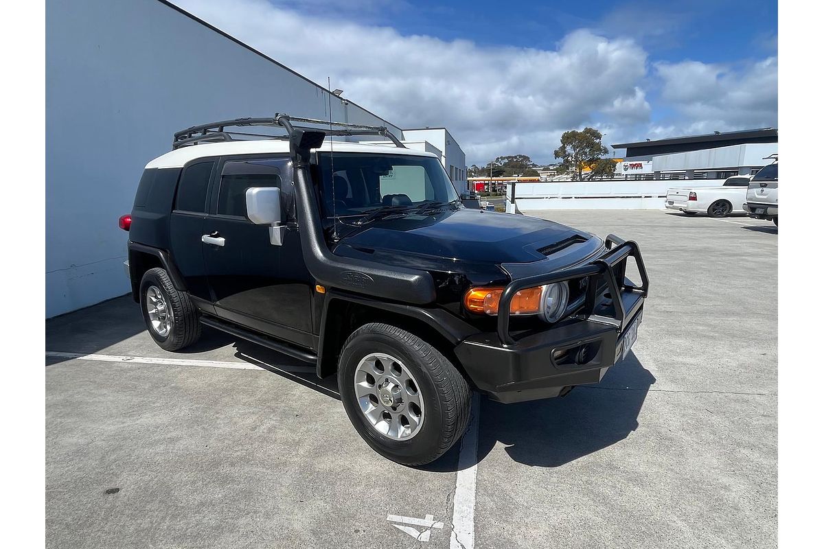 2012 Toyota FJ Cruiser GSJ15R
