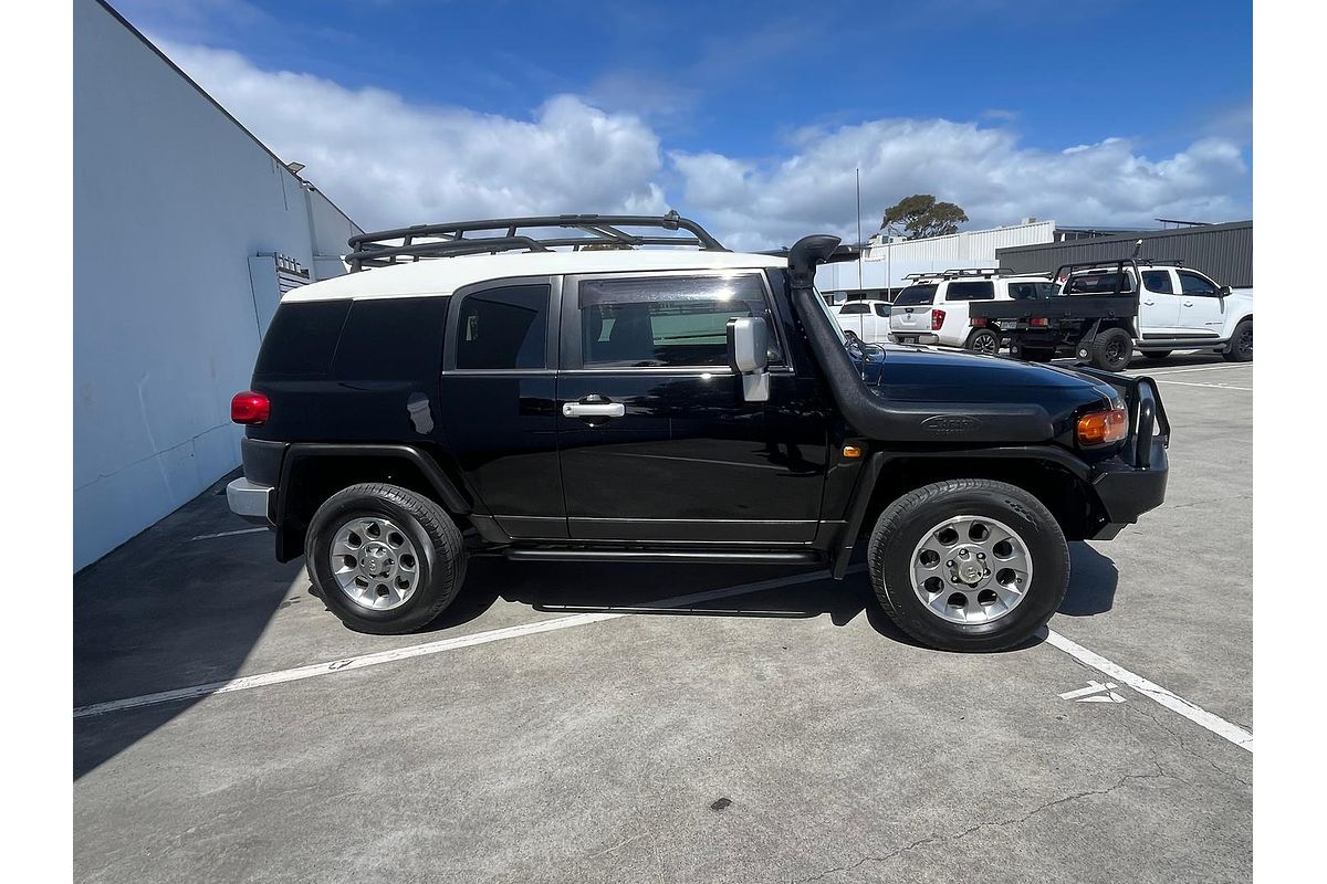 2012 Toyota FJ Cruiser GSJ15R