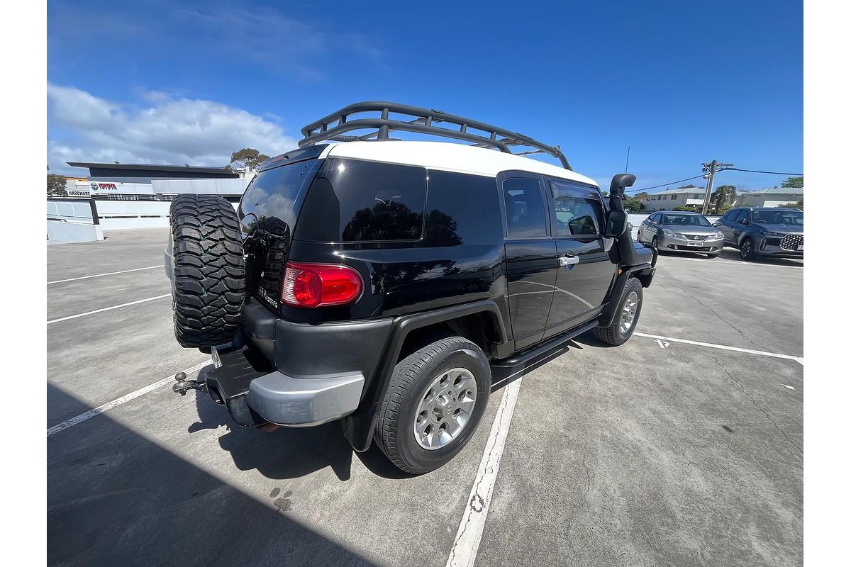 2012 Toyota FJ Cruiser GSJ15R