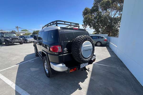 2012 Toyota FJ Cruiser GSJ15R