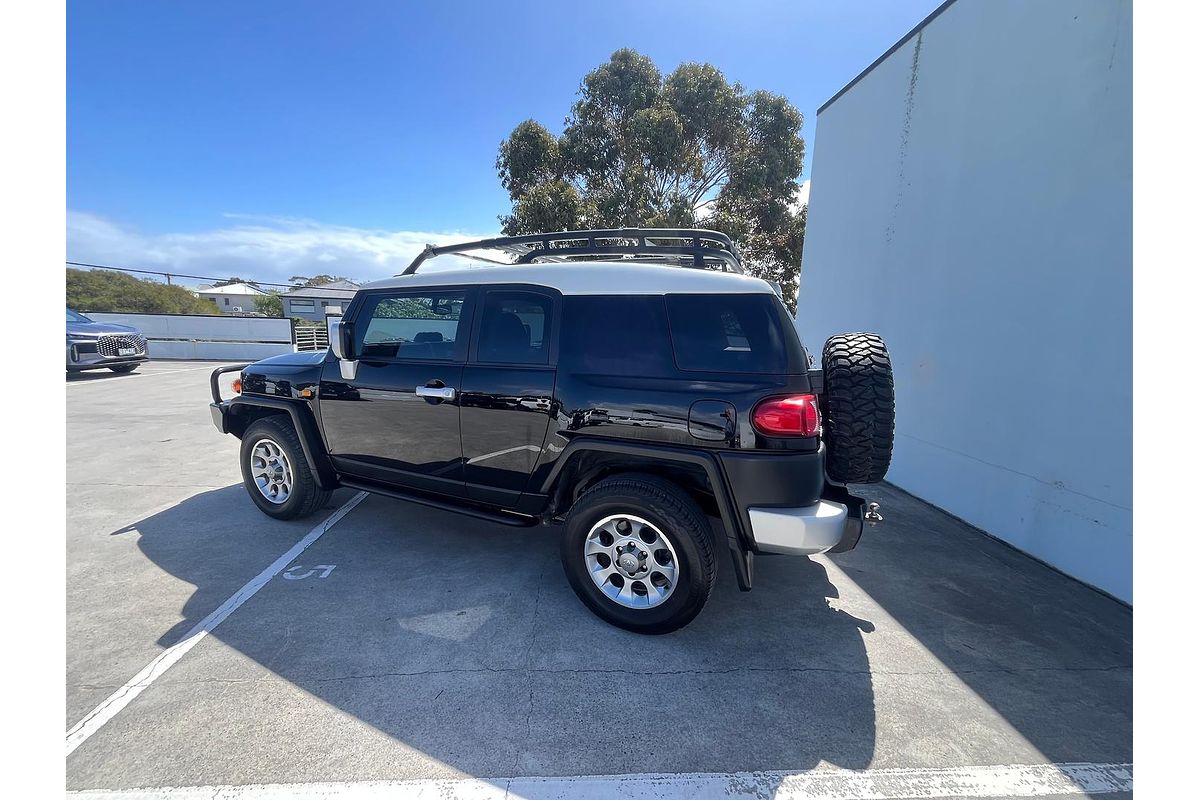 2012 Toyota FJ Cruiser GSJ15R