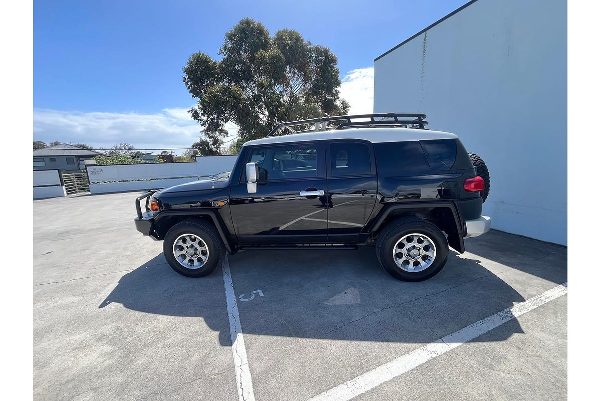 2012 Toyota FJ Cruiser GSJ15R
