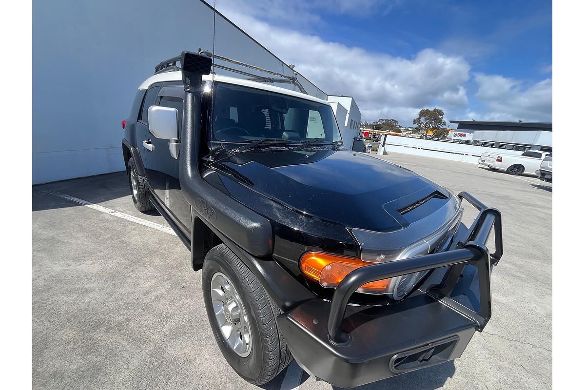 2012 Toyota FJ Cruiser GSJ15R