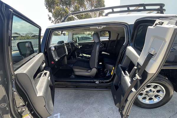 2012 Toyota FJ Cruiser GSJ15R