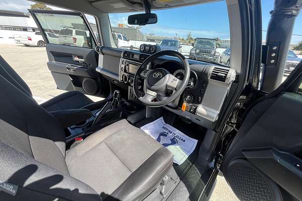 2012 Toyota FJ Cruiser GSJ15R