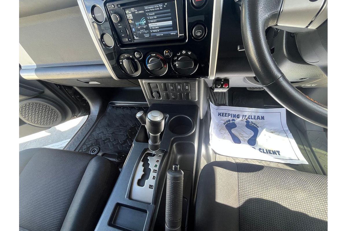 2012 Toyota FJ Cruiser GSJ15R