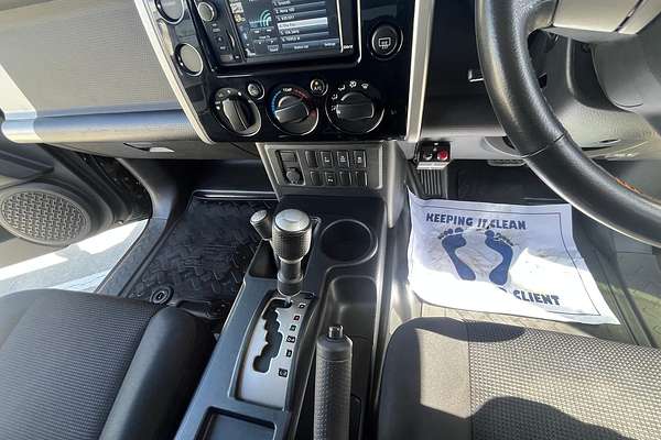 2012 Toyota FJ Cruiser GSJ15R