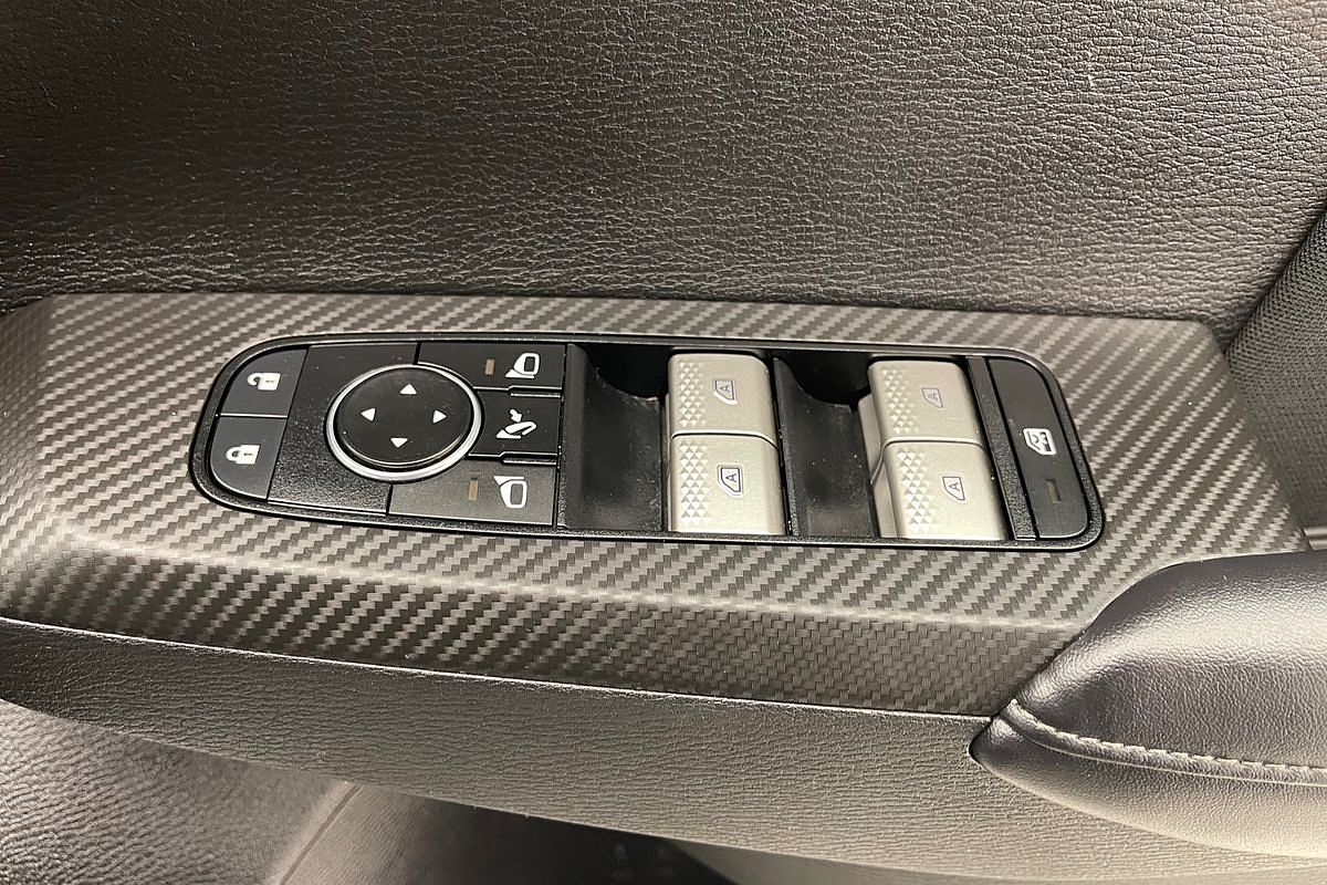 2023 Mitsubishi Outlander LS ZM