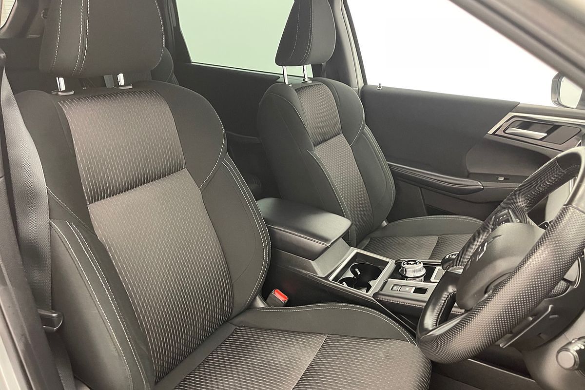 2023 Mitsubishi Outlander LS ZM