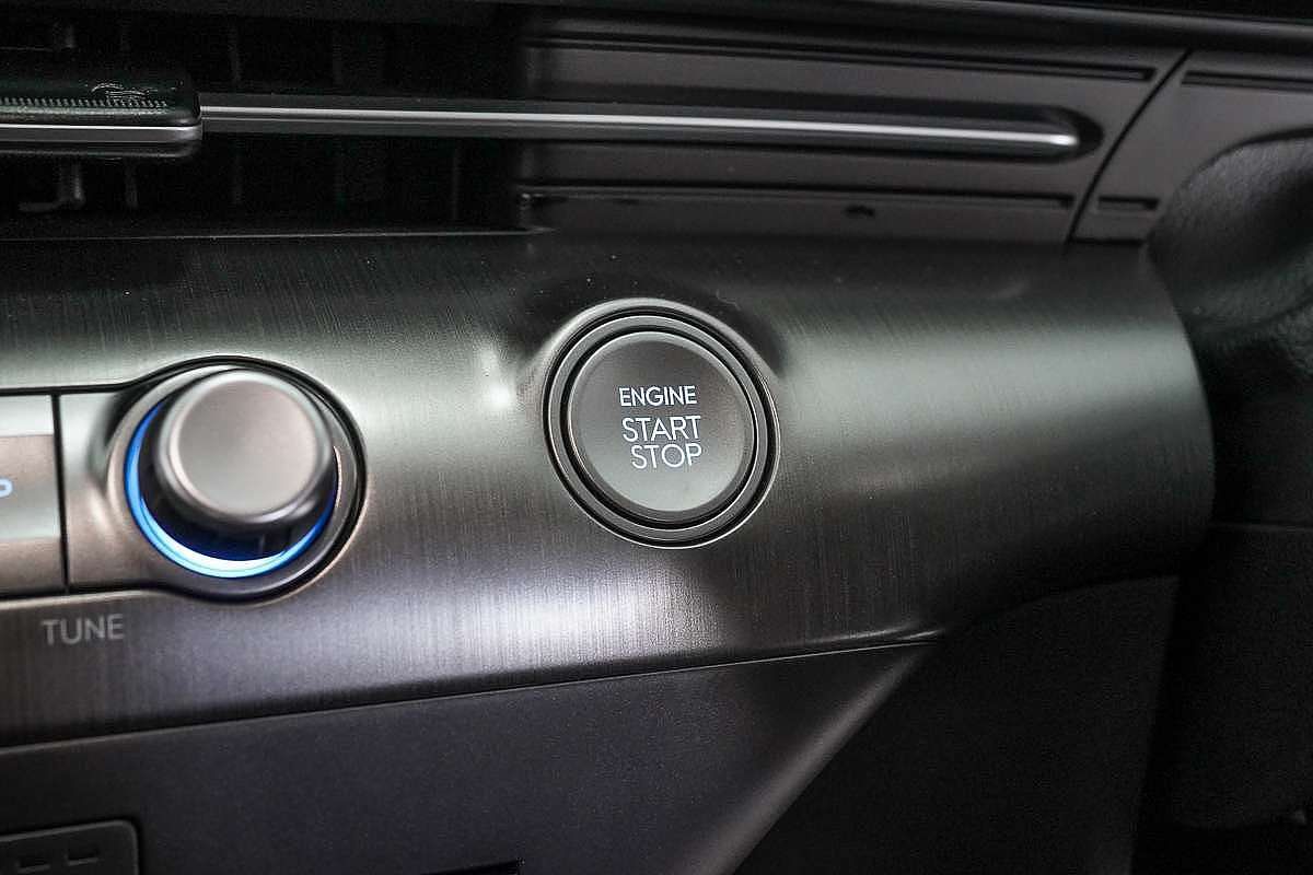 2025 Hyundai Kona Premium SX2.V3