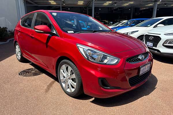 2019 Hyundai Accent Sport RB6