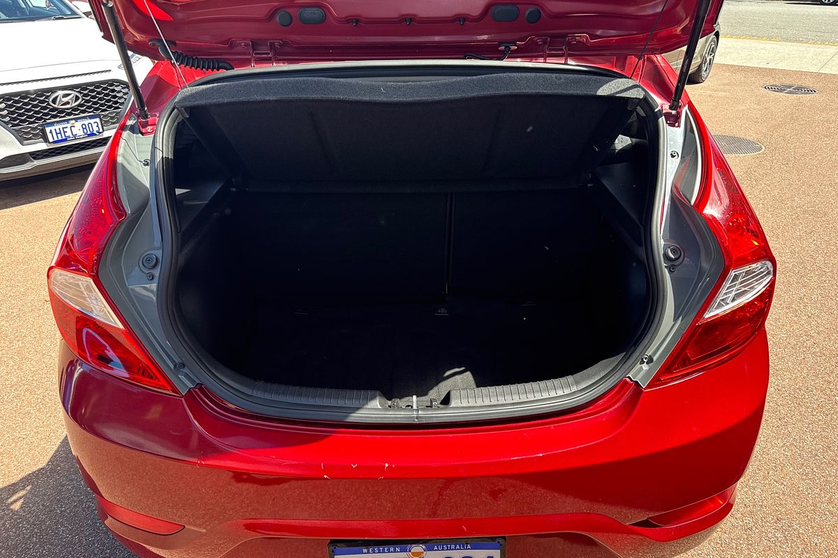 2019 Hyundai Accent Sport RB6