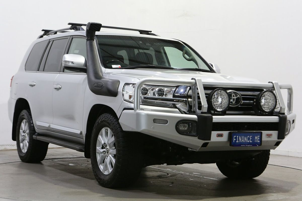2020 Toyota Landcruiser Sahara VDJ200R