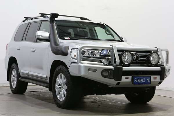 2020 Toyota Landcruiser Sahara VDJ200R